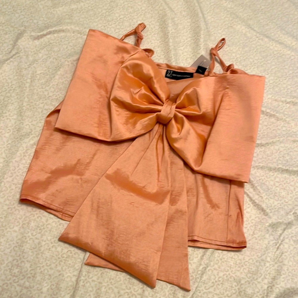 NWT Bow Top